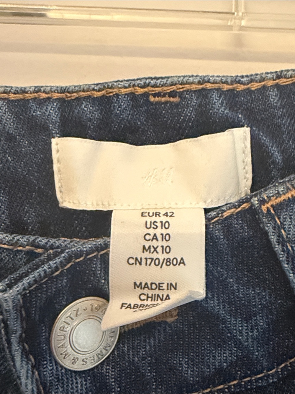 Women’s  Classic Denim Bermuda shorts Shorts - Blue size 10 NWOT - Picture 2 of 7